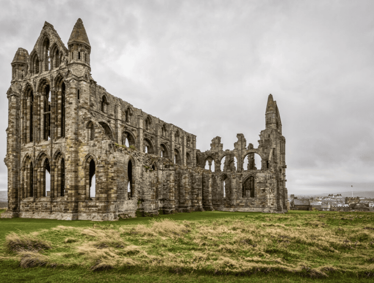 10 Haunted Places To Visit For A Spooky Halloween_feat haunted places to visit 10 Haunted Places To Visit For A Spooky Halloween 10 Haunted Places To Visit For A Spooky Halloween feat 740x560