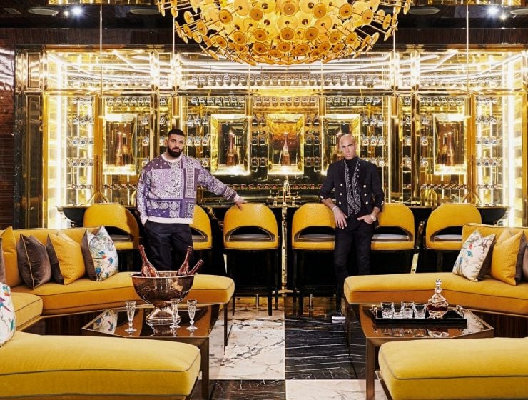 Get-Inside-Drakes-Extrevegant-Luxury-Manor-House-In-Toronto-capa-740x560 Get-Inside-Drakes-Extrevegant-Luxury-Manor-House-In-Toronto-capa-740x560 Get Inside Drake's Extrevegant Luxury Manor House In Toronto drake Get Inside Drake’s Extrevegant Luxury Manor House In Toronto Get Inside Drakes Extrevegant Luxury Manor House In Toronto capa 740x560