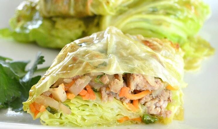 Dumpling-Inspired Cabbage Wraps