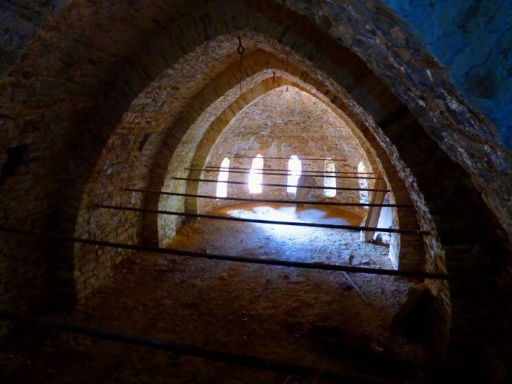 News about international cave exploration program in the peninsula of Mount Athos.