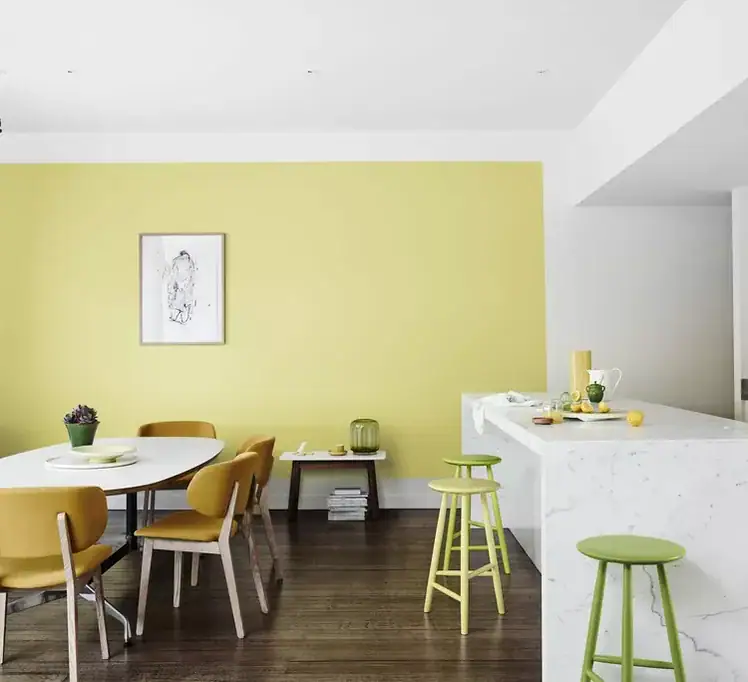 6 6 sunny yellow dining room ideas that work all year Sunny Yellow Dining Room Ideas That Work All Year 6