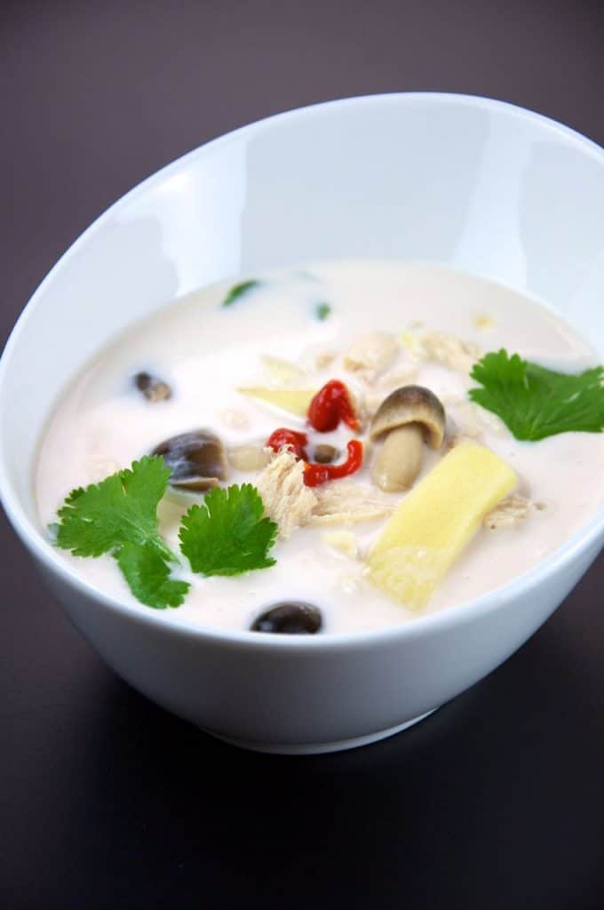 Thom Ka Kai soep (via Shutterstock)