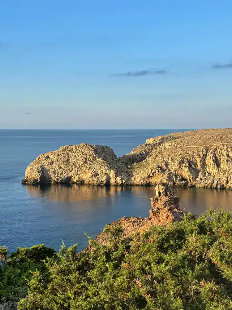 Costa y mar Mediterráneo en Menorca
