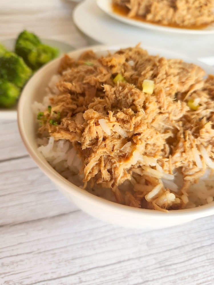 The easiest way to get dinner on the table is to make crock pot meals! Add this Crock Pot Hawaiian Chicken Recipe to your meal plan for a delicious and easy dinner! It has just 4 ingredients but you can add more to it for different variations of the recipe.&nbsp;