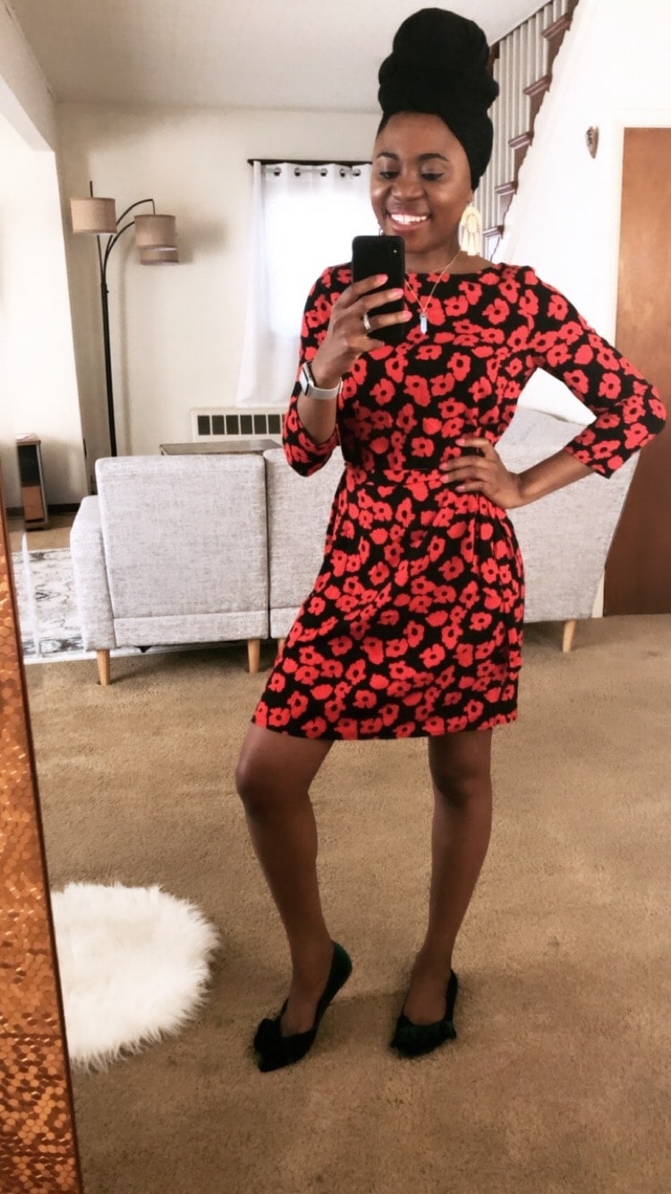 A side by side comparing wearing a JustFab Belted Shift Dress. Is JustFab a scam? Here's my honest review after spending my hard-earned money shopping for dresses and shoes on JustFab.