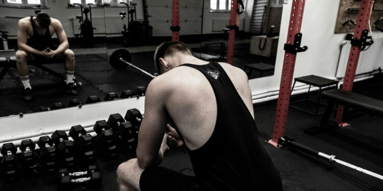 Struggling with gym anxiety? here’s how you break free from it for good