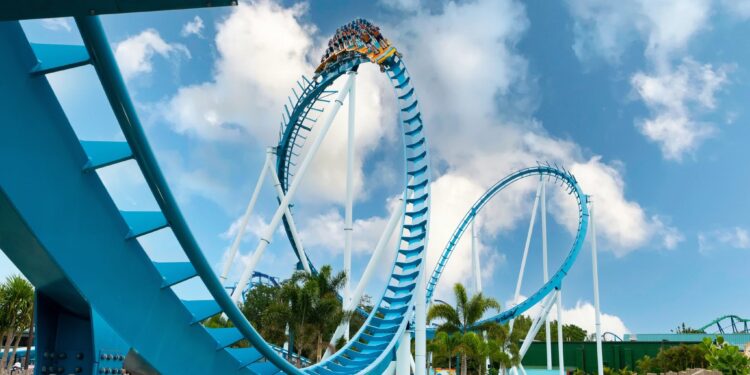 SeaWorld Orlando celebra el Día Nacional de la Montaña Rusa con ocho atracciones y un reto para los visitantes