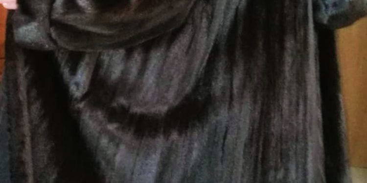 MARAVILLOSO ABRIGO LARGO LOMOS VISON ALTA CALIDAD