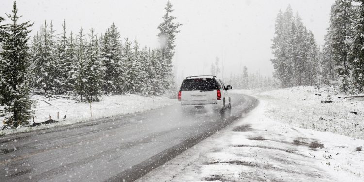 Quels sont les équipements obligatoires en voiture ?