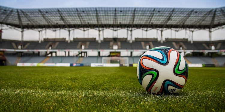 Football - avec le PSG, le Paris FC second club en ligue1