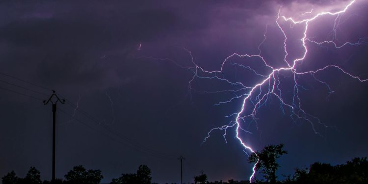 Alerte vigilance aux orages ce dimanche à Tarbes