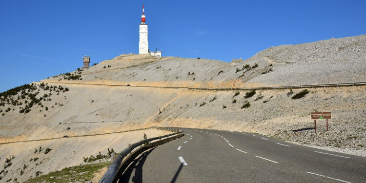 TDF Femmes - Niewiadoma gagne au Ventoux et prend le maillot jaune