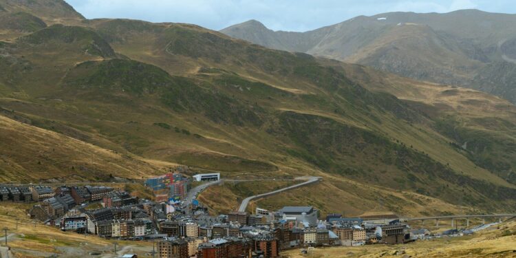 Avec Pogacar en leader, le tour d'Espagne, la Vuelta dans les Pyrénées