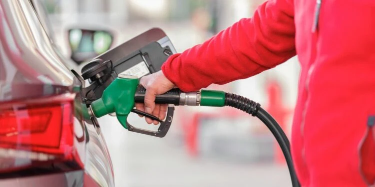 Légère baisse des prix de l'essence