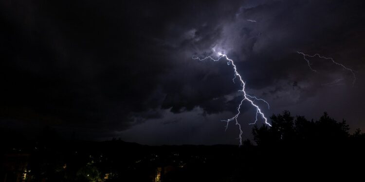 Alerte aux orages lundi sur Tarbes