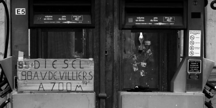 "Pour 20 euros, on a de moins en moins d’essence"