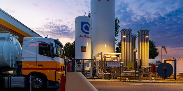 Carburant : les camions-citernes autorisés à rouler le dimanche