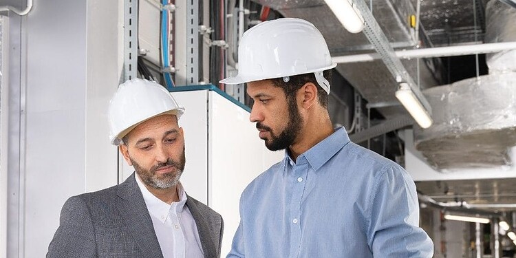 معالجة متلازمة المباني المريضة وتعزيز قيمة المحفظة العقارية