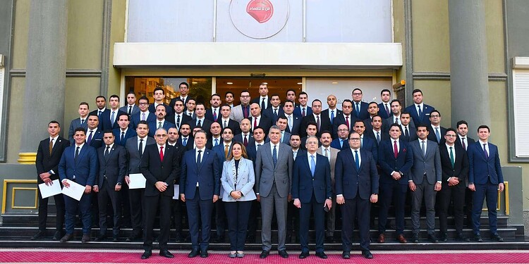 وزارة الاتصالات تختتم تدريب أول دفعة من المبادرة الوطنية للاستخدام الآمن للذكاء الاصطناعي