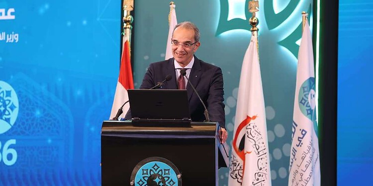 وزير الاتصالات: الذكاء الاصطناعي يغير طرق العمل والتعليم ويعيد تشكيل مهارات المستقبل