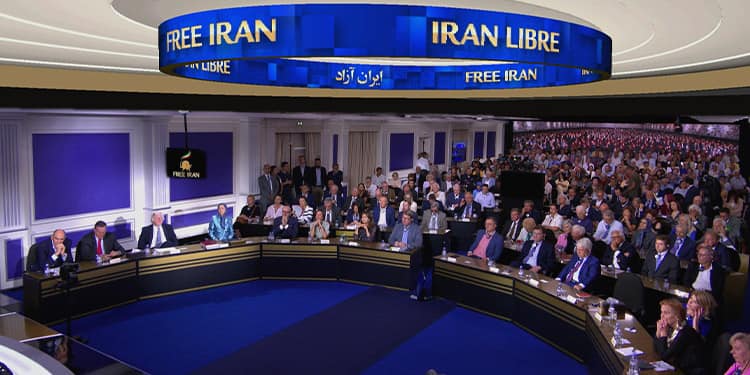 ۴۵ سال مقاومت برای ایران آزاد؛ آینده‌ای با جمهوری دموکراتیک اجلاس ایران آزاد ۲۰۲۶ با حضور شخصیت‌های سیاسی بین‌المللی، بر ضرورت گذار به یک ایران دموکراتیک تأکید کرد