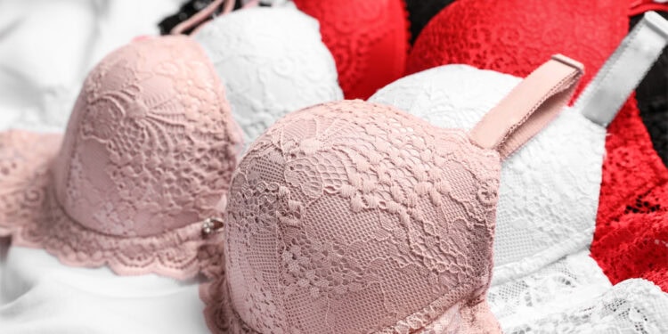 Women who have larger breasts tend to have lower levels of satisfaction with their breasts, study finds