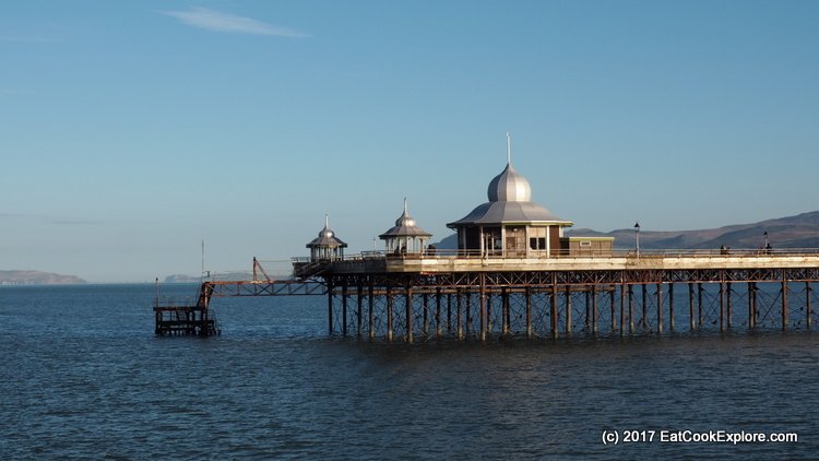 Bangor Pier Snowdonia Backdrop