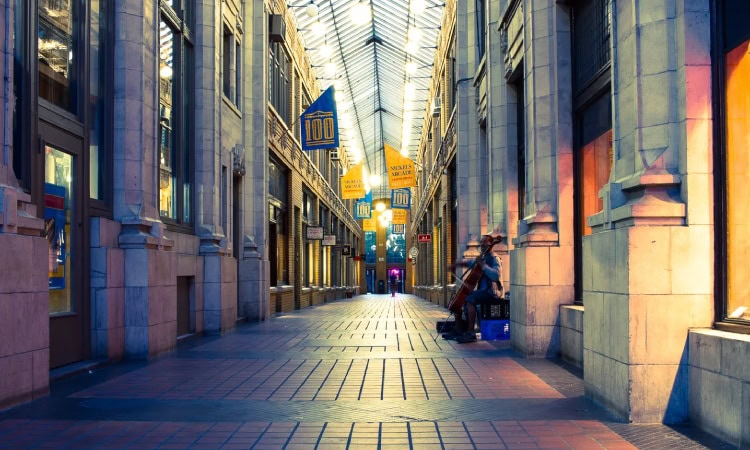 Street photography, Sumber: digital-photography-school.com