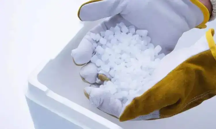 Penyimpanan dry ice, Sumber: ntpco2.com