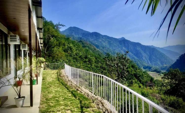 Himayas resort