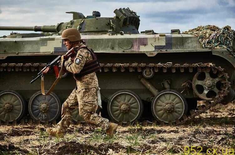 У Запорізькій області знищили ворожий склад з боєприпасами, - Генштаб У Запорізькій області знищили ворожий склад з боєприпасами, - Генштаб