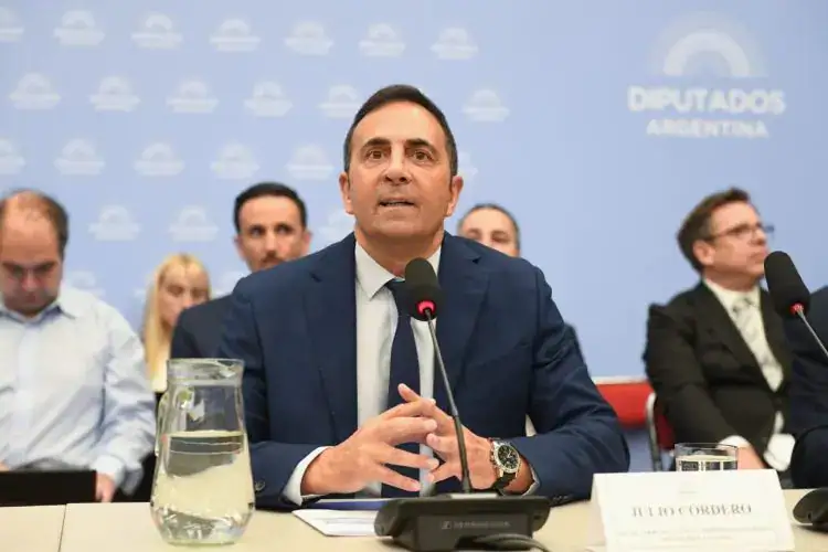 El Gobierno admite el FRACASO laboral y lanza un plan drástico: «Hay que desterrar la industria del juicio»