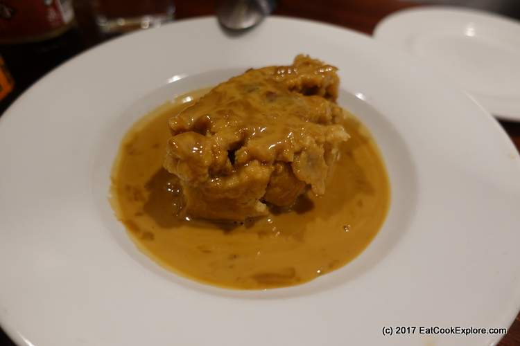 Sticky toffee pudding with dates