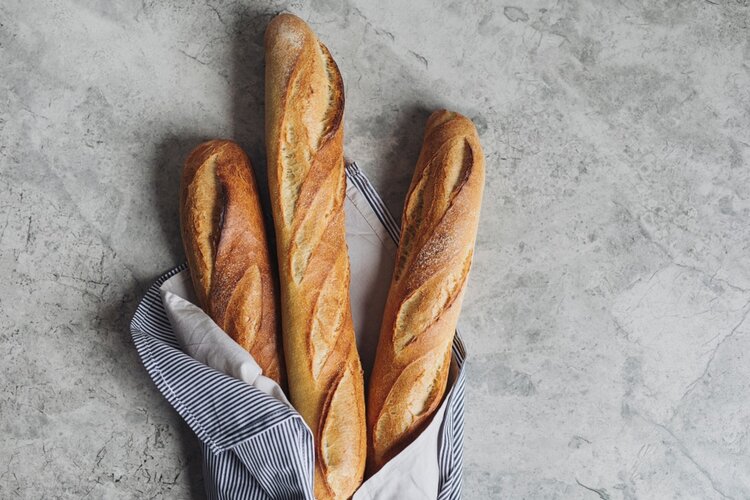 Geschiedenis van beroemde gerechten: stokbrood