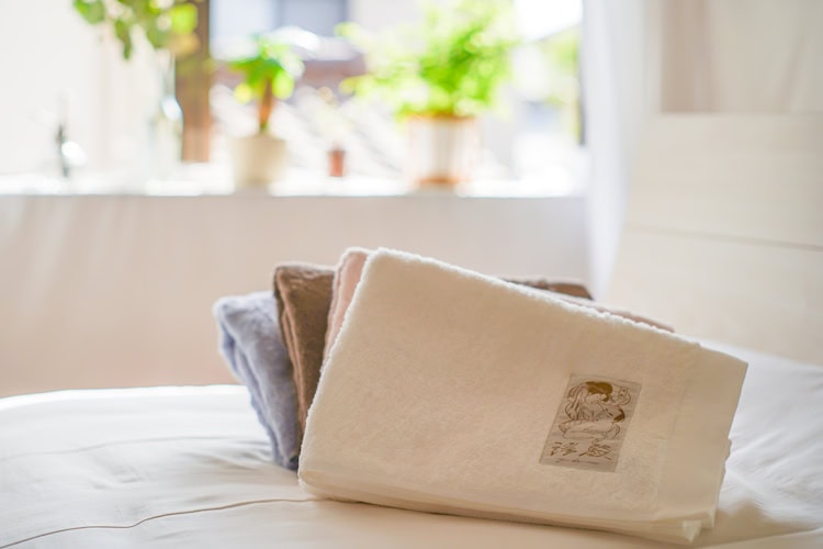 Japarcana Luxury Towels create a high-end bathing experience while also adding luxury to any bathroom!