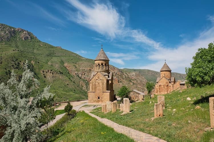 Du betrachtest gerade Noch ein Kloster, eine Engelsschlucht und Kirschen am Abend