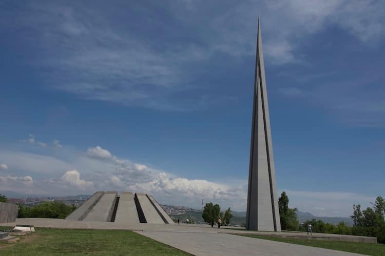 Jerewan Gedenkstätte Zizernakabert