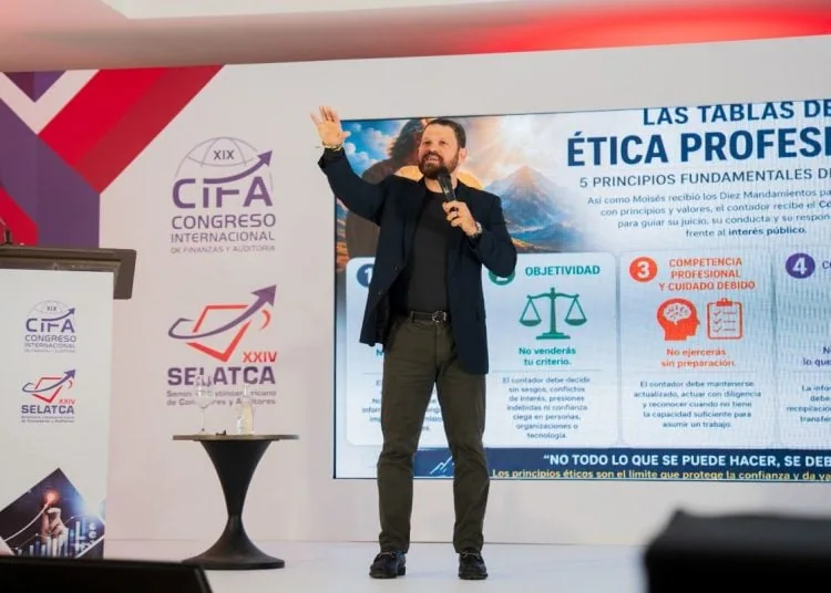 “Tenemos otro problema con la normativa. Son muy complejas y eso no eleva el cumplimiento, lo sofoca”, afirmó Mella Cohn.