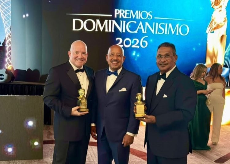El reconocimiento fue otorgado en Premios Dominicanísimo 2026, celebrados en Boston, Estados Unidos.