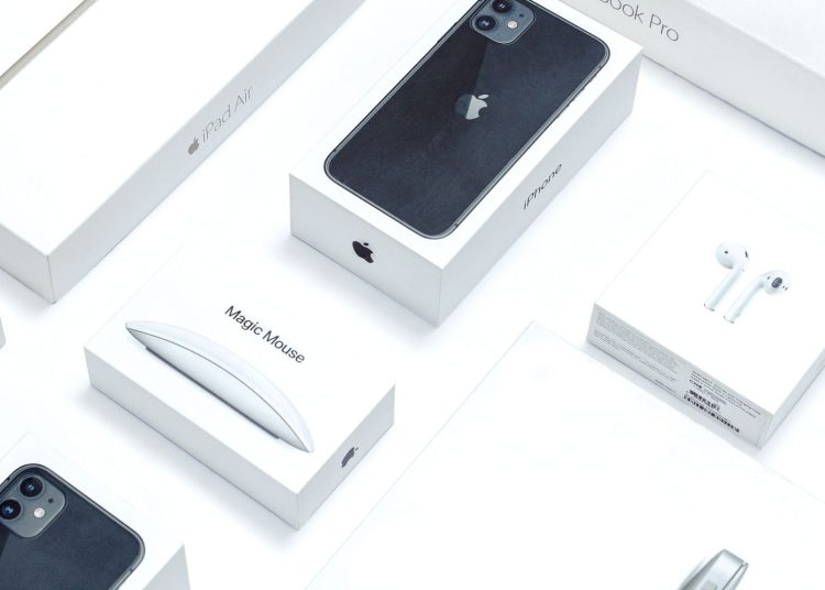UAE premium smartphone pricing