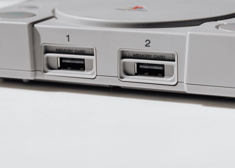 Sony PlayStation disc discontinuation