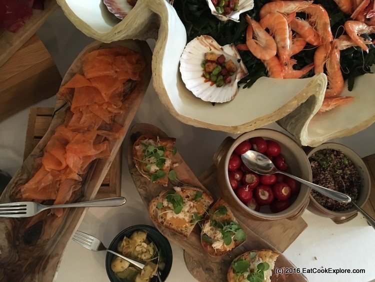 Sunday lunch stater buffet Town House at The Kensington
