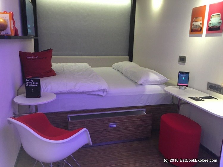 07-citizenm-8