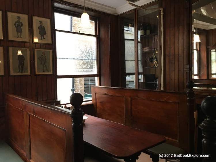 Simpsons Tavern Ball Court Cornhill