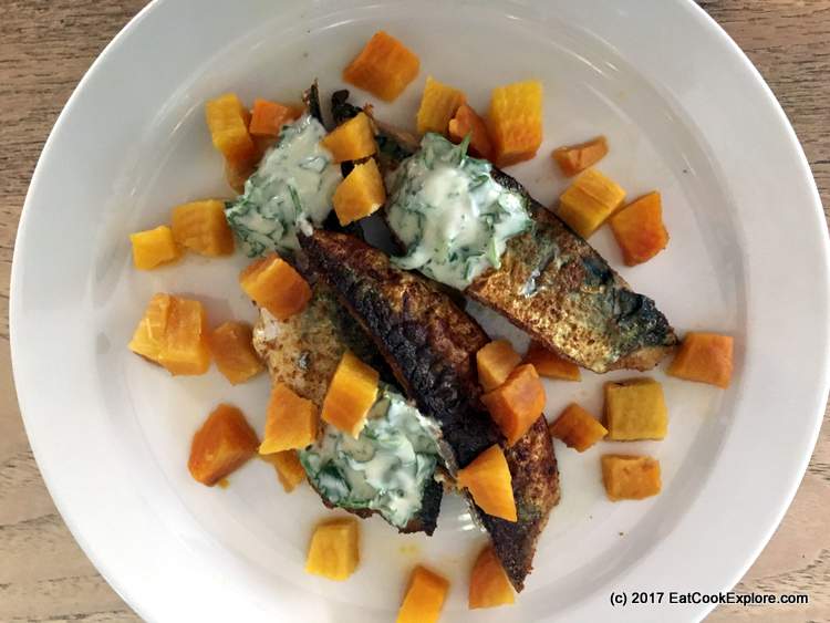 Crispy mackerel with pickled beetroot (1)