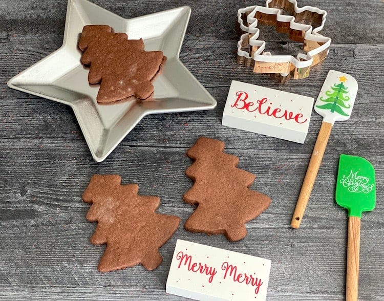 These Chocolate Sugar Cookies are so easy and you don't need to chill them before rolling them out and baking them!&nbsp; Plus you can make it in 1 bowl!