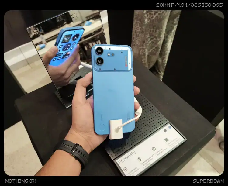 Nothing Phone (4b) Blue colorway
