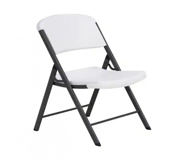 Table and chair rentals in Groveland, FL for weddings and receptions.