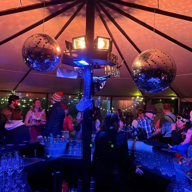 Après-ski in de schirmbar