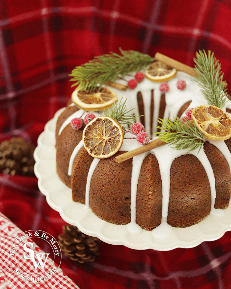 A new take on Christmas cakes with Nordicware Bundt tin Mince Pie Christmas Bundt Cake